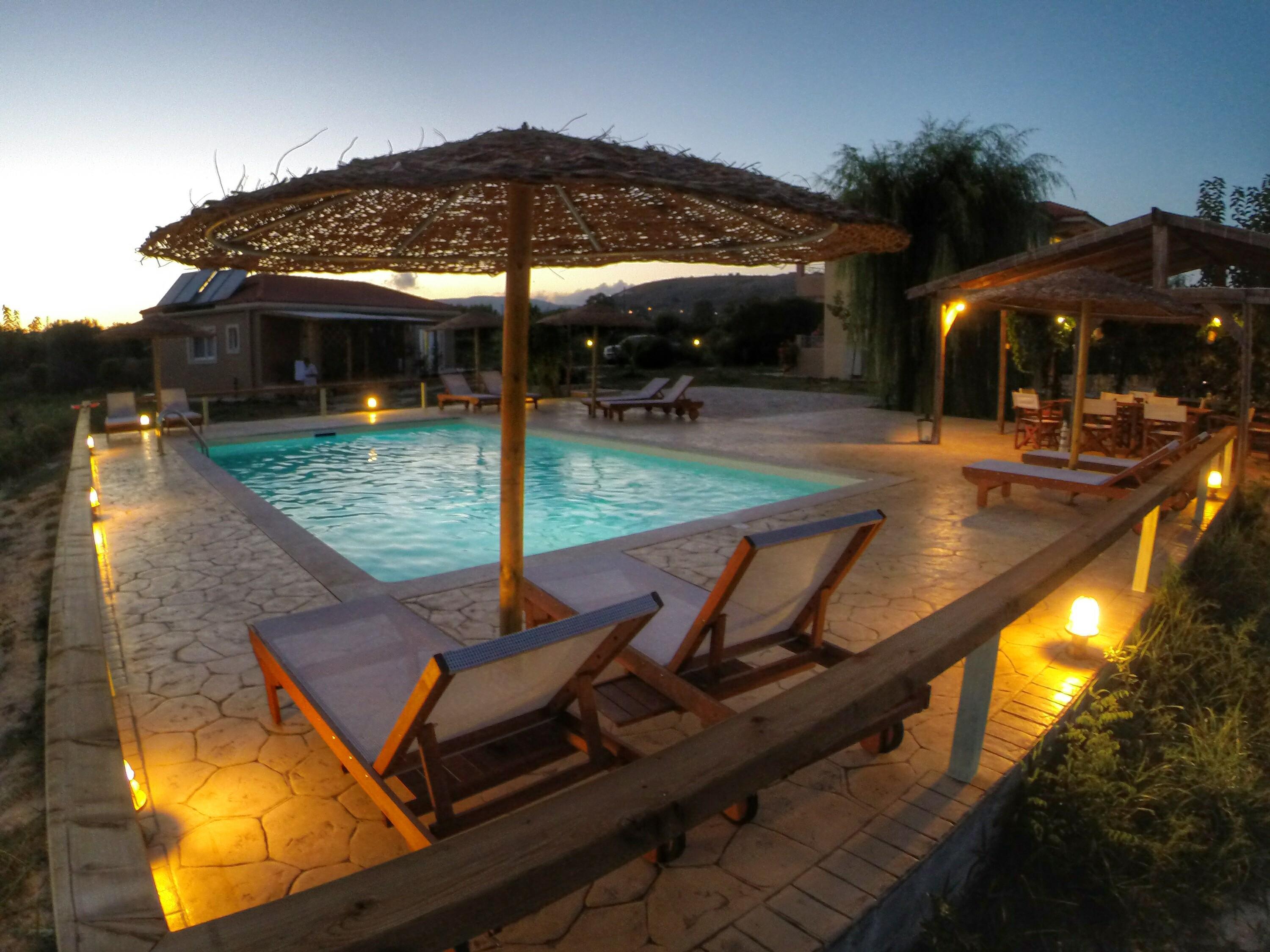 Aggelina S Apartments Xi Beach Bagian luar foto